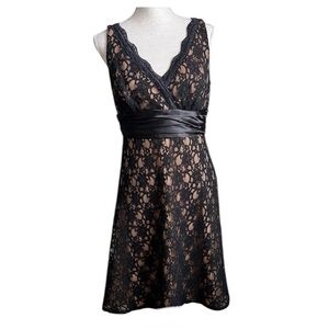 SL Fashions Vintage Lace Sequin Satin A-Line Sleeveless Dress Black Size 8